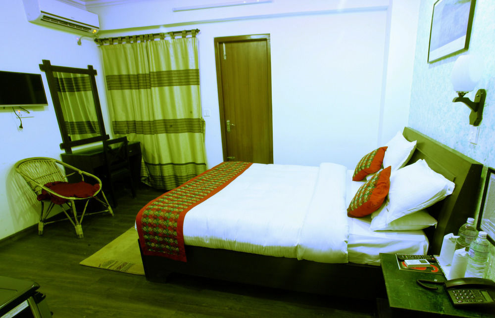 Oyo 153 Aster Hotel Nepal Katmandou Extérieur photo