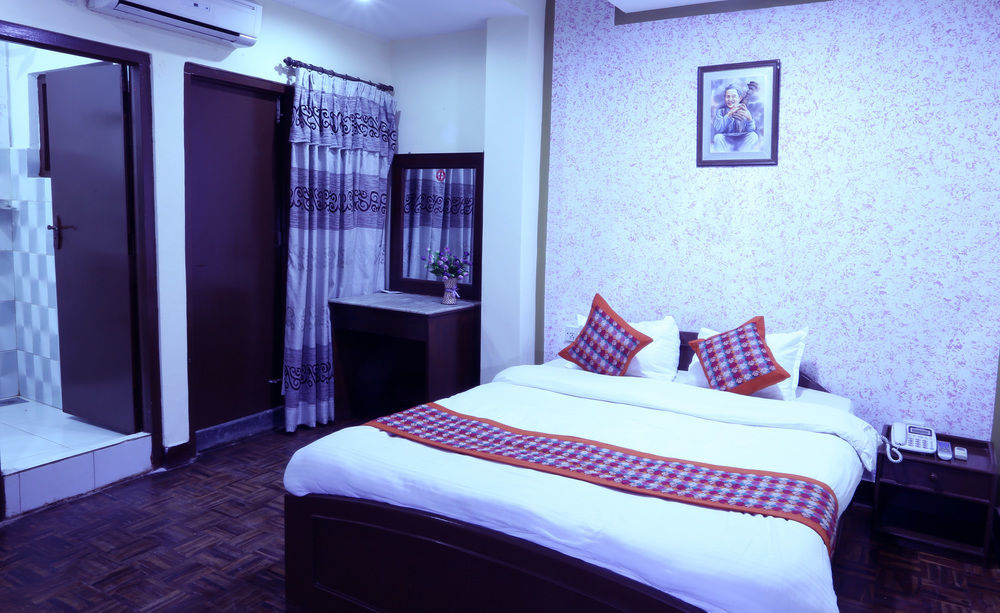Oyo 153 Aster Hotel Nepal Katmandou Extérieur photo