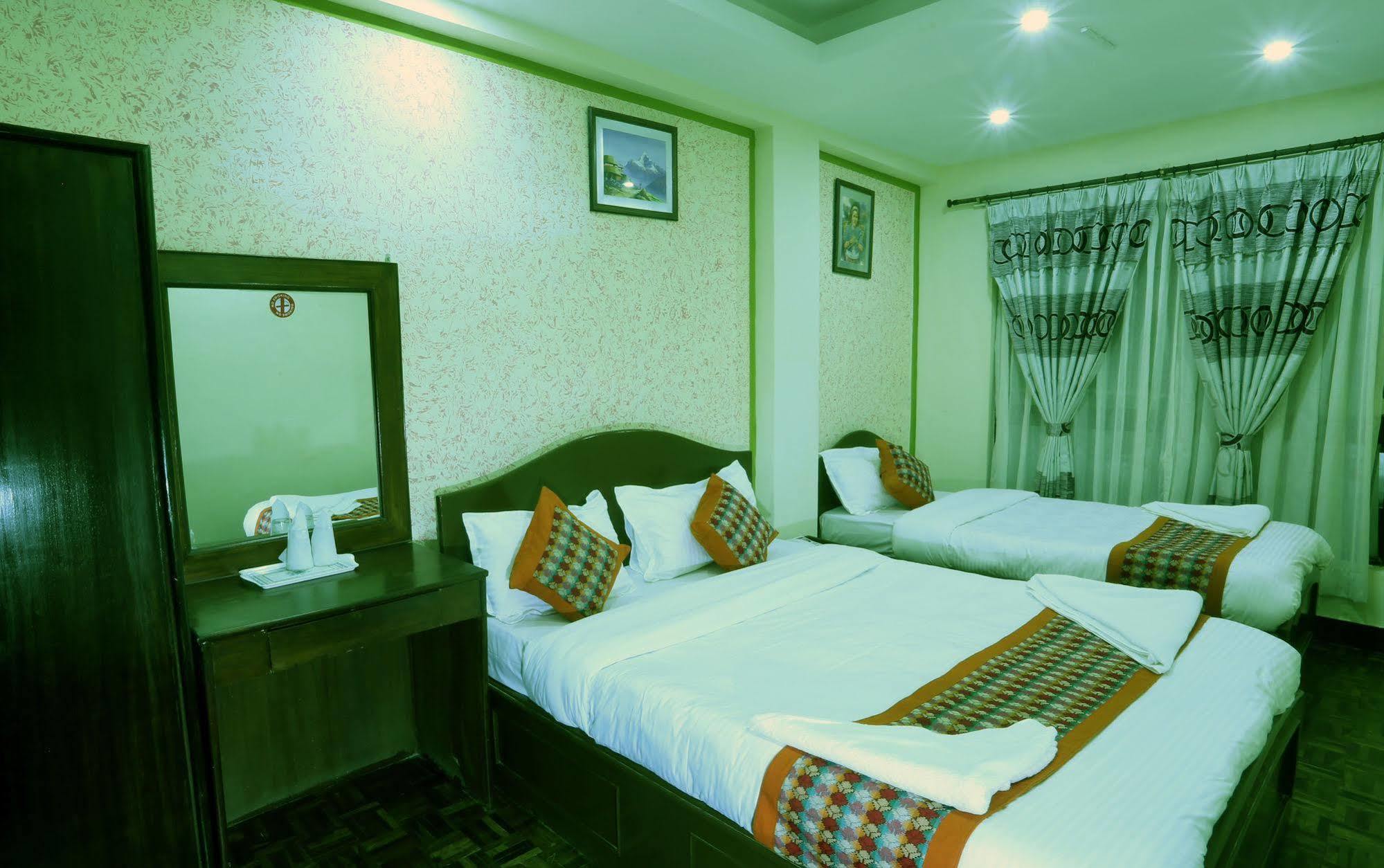 Oyo 153 Aster Hotel Nepal Katmandou Extérieur photo