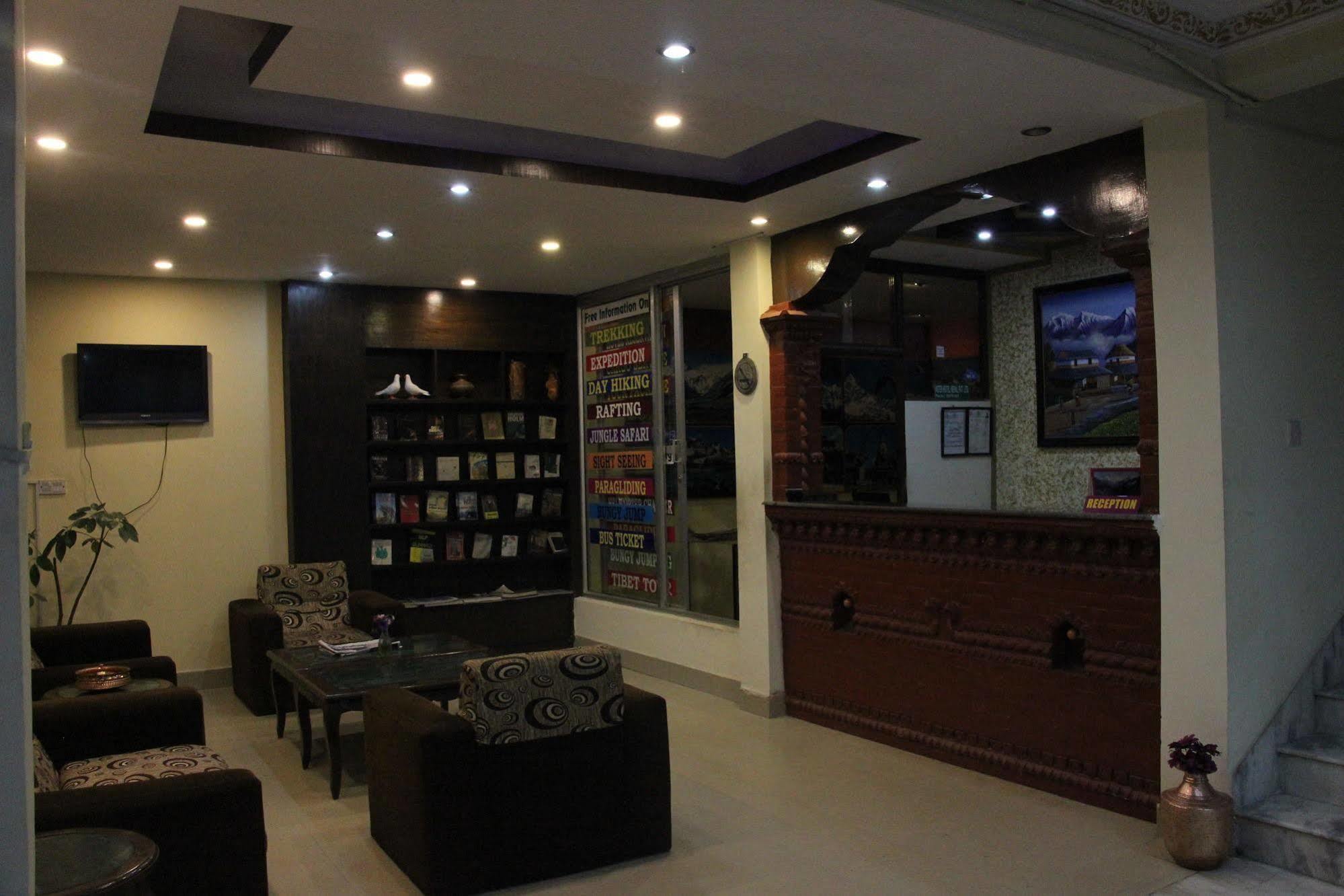 Oyo 153 Aster Hotel Nepal Katmandou Extérieur photo