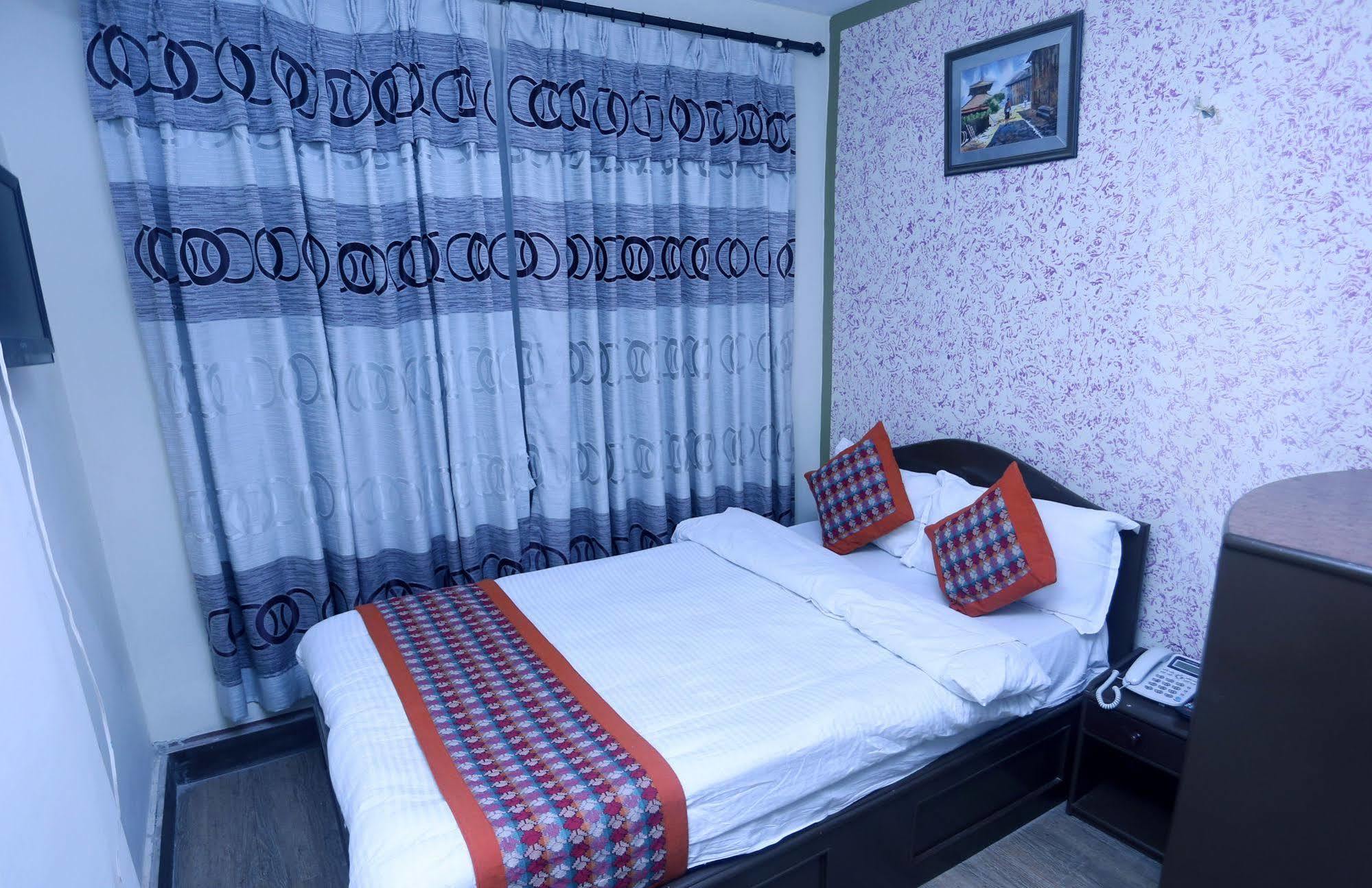 Oyo 153 Aster Hotel Nepal Katmandou Extérieur photo