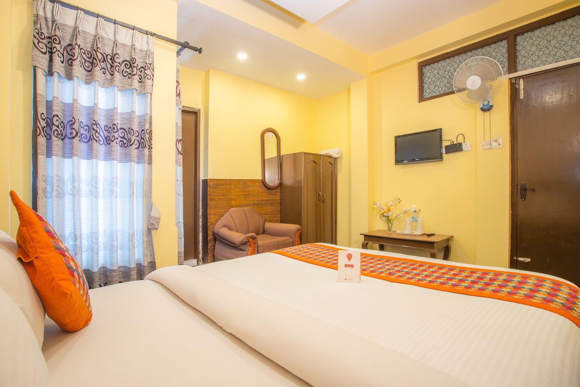Oyo 153 Aster Hotel Nepal Katmandou Extérieur photo